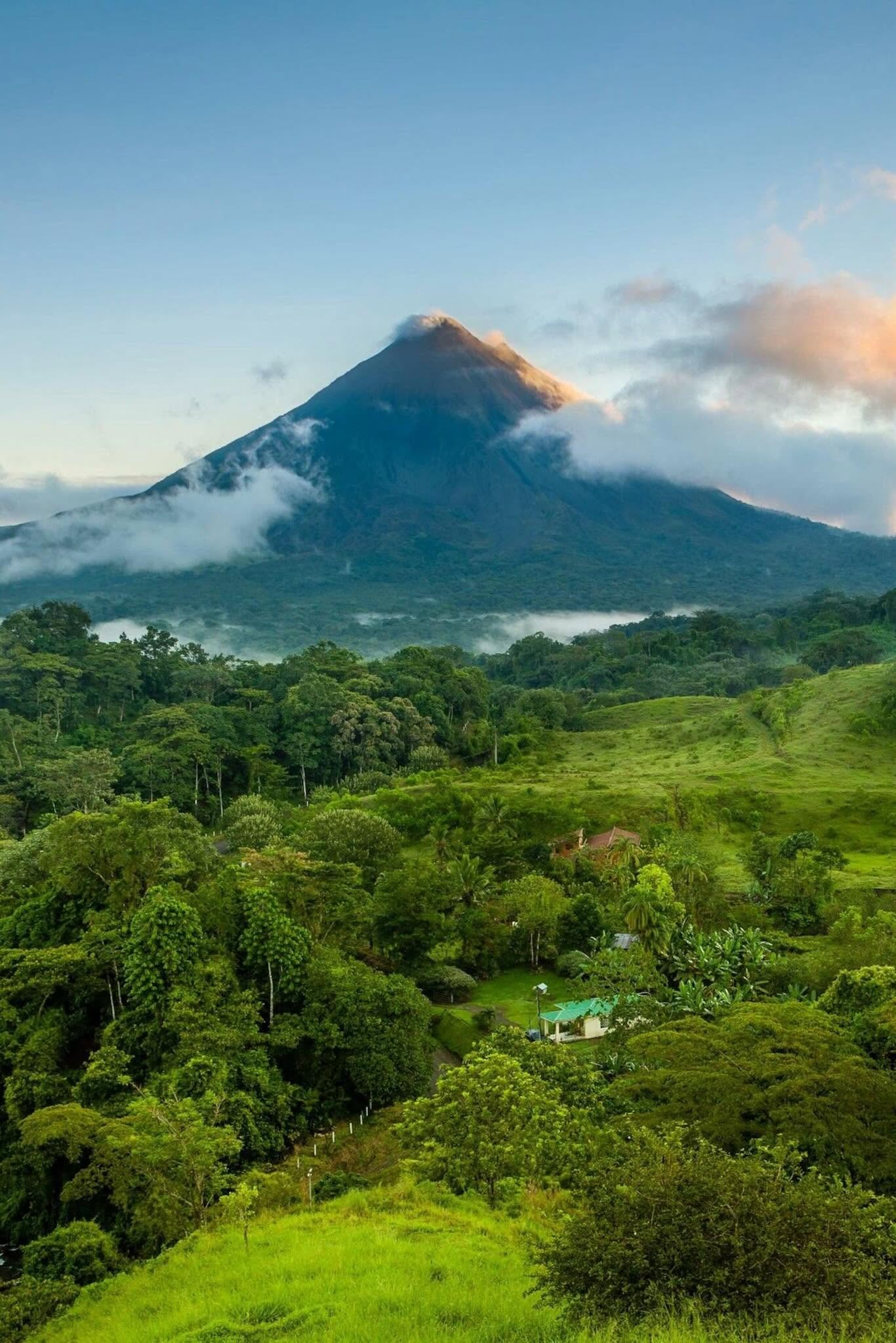 Pura Vida — Costa Rica Family Adventure (8 Days / 7 Nights)